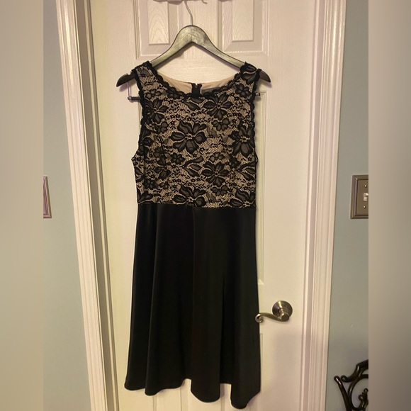 Plus size Suzy Shier Lace Top Dress - Picture 1 of 3